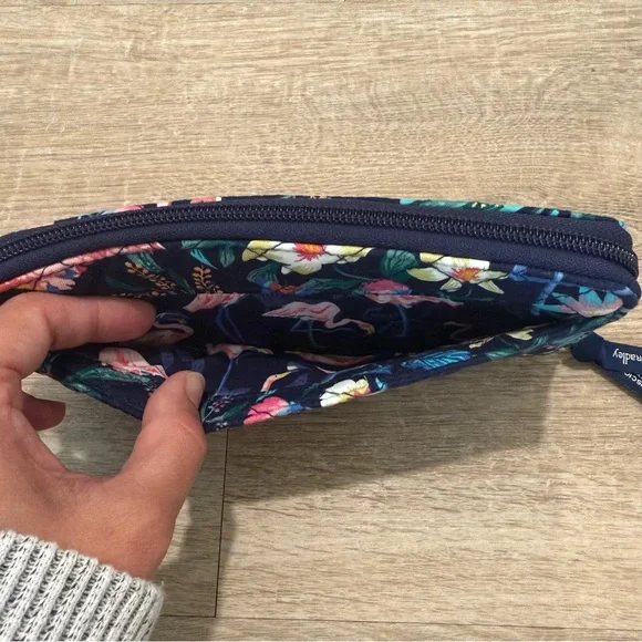 Vera Bradley Navy Floral Flamingo Zip Wallet with Pink Accents - Picture 6 of 11